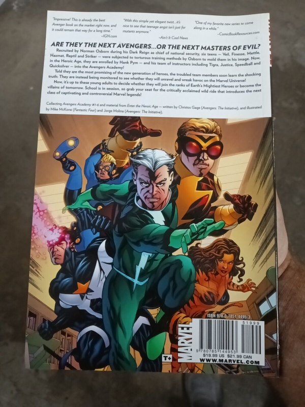 Avengers Academy Vol 1: Permanent Record TPB (2011, Marvel Comics). 01