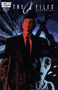 X-Files: Season 10   #10, NM- (Stock photo)