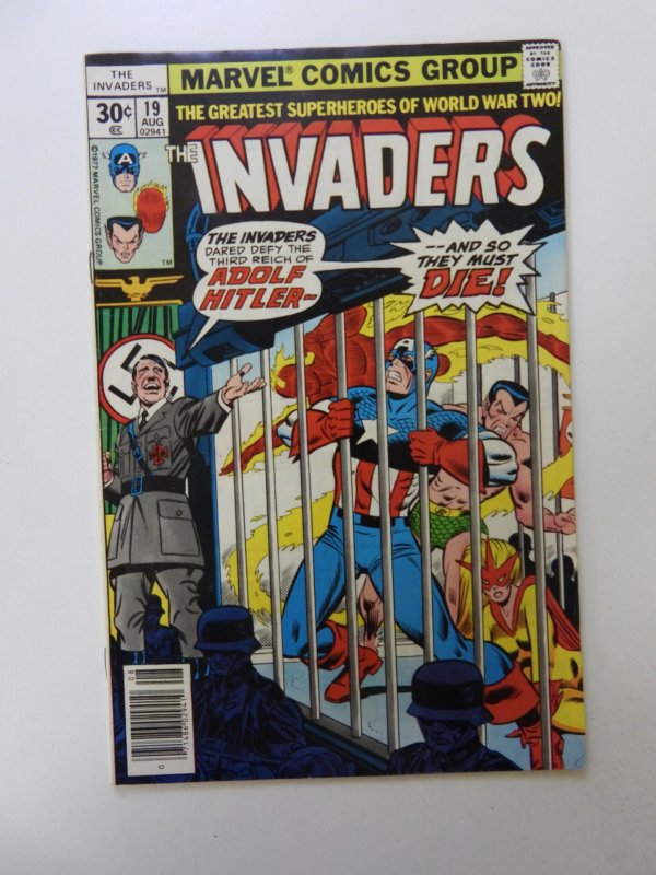 Invaders #19 FN/VF condition