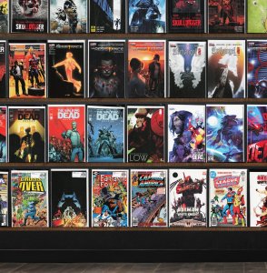 Huge Lot 150+ Comics with Spawn, Crossover, Black Science & More!