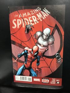 The Amazing Spider-Man #17 (2015)nm