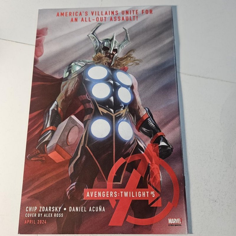 Black Widow #1,NM Adam Hughes Variant signed with COA, Marvel