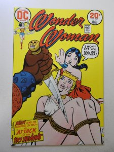 Wonder Woman #209 (1974) VF- Condition!