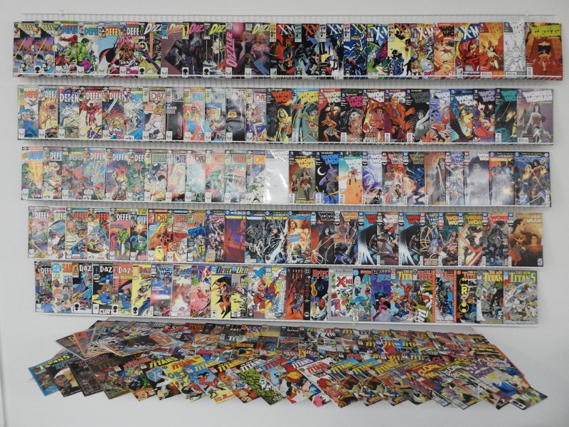 Huge Lot of 210+ Comics W/ X-Men, Wonder Woman, Defenders Avg. VF- Condition!