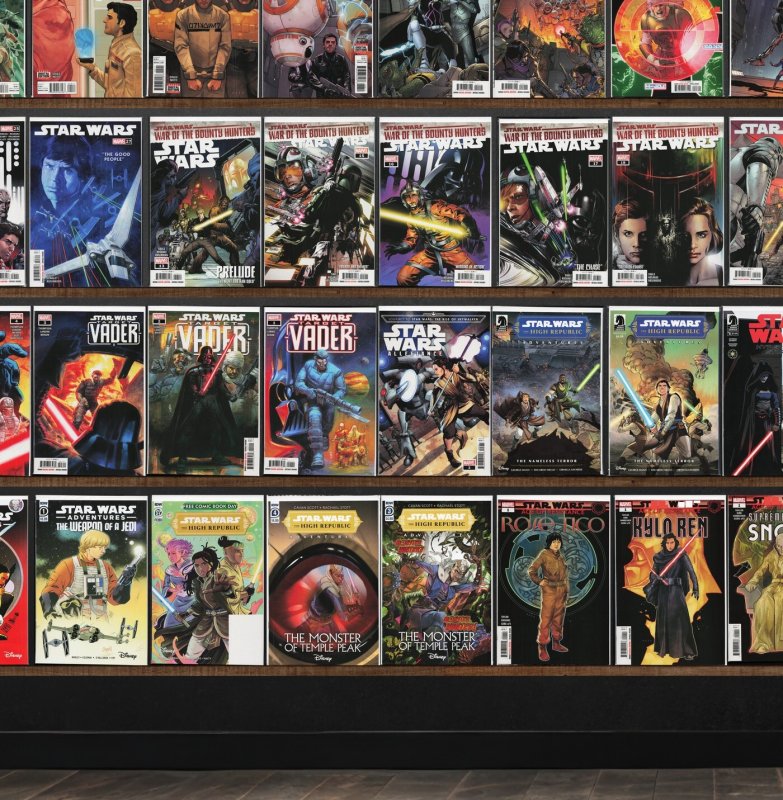 Huge Lot 150+ Comics with Star Wars, Poe Dameron, Star Wars Adventures & More!
