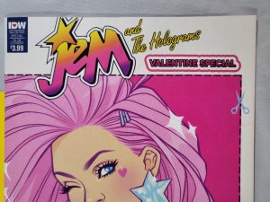 Jem and the Holograms Valentine Special Jen Bartel Subscription Variant Cover
