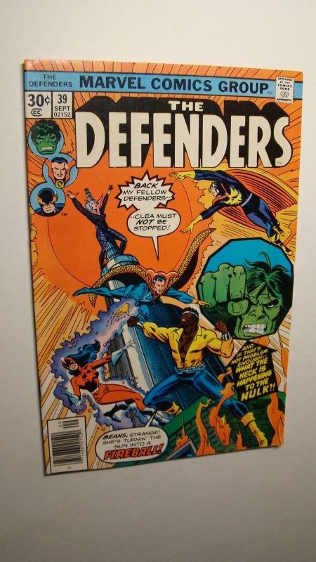 DEFENDERS 39 *NM- 9.2 OR BETTER* VS CLEA NIGHTHAWK LUKE CAGE HULK VALKYRIE