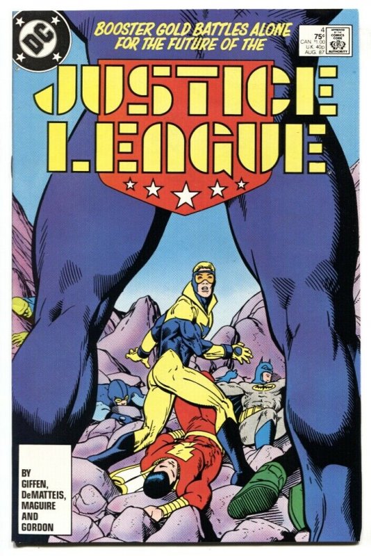 Justice League #4 BOOSTER GOLD joins team-comic book-DC NM-