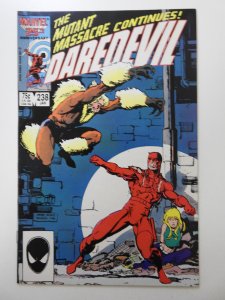 Daredevil #238 (1987) vs Sabretooth! Beautiful VF-NM Condition!