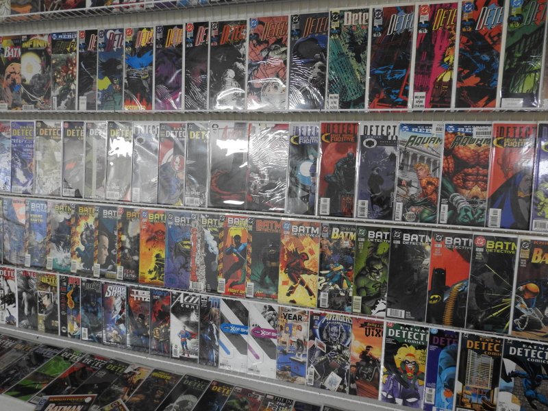 Huge Lot 130+ Comics W/ Batman, Superman, Avengers, + More!! Avg VF Condition!