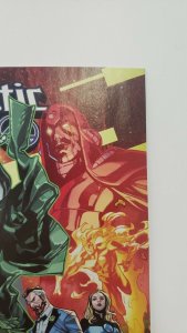 Fantastic Four #32 1:25 Schiti Wraparound Incentive Variant 2021 Marvel Comics