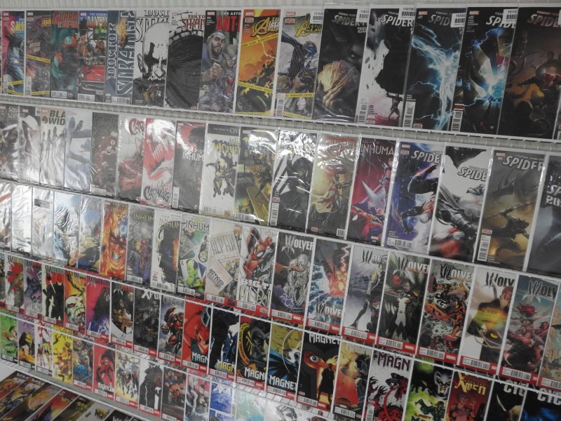 Huge Lot 160+ Comics W/ Wolverine, Carnage, Magneto, Spidey+ Avg NM- Condition!