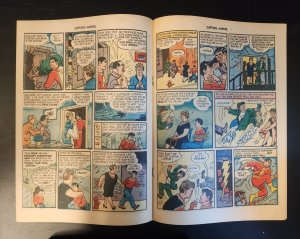 Captain Marvel Adventures #45 - C. C. Beck Art (7.0/7.5) 1945