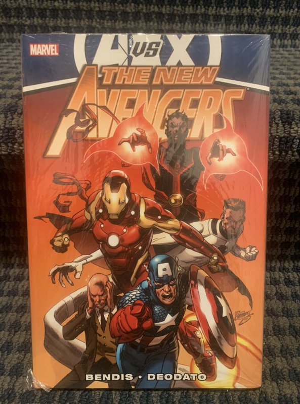 Marvel THE NEW AVENGERS Vol. 4 Graphic Novel *New Sealed (D13)