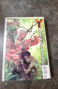 Y: The Last Man #25 (2004)