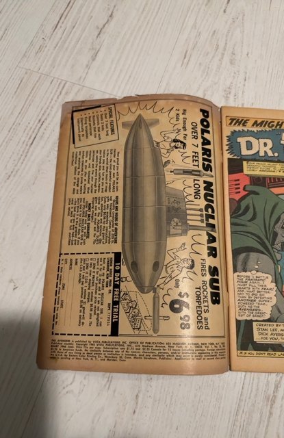 The Avengers #25 (1966)Enter Dr doom- heavy foxing/Browning top inch spine split