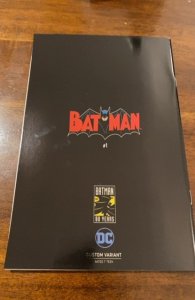 Batman #1 retelling DC Custom Variant foil cover