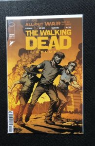 The Walking Dead Deluxe #120 (2025)