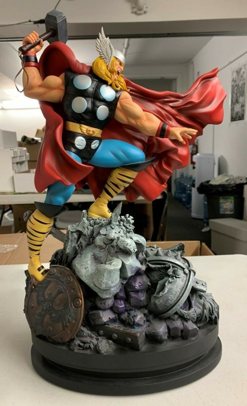 Marvel Mighty Thor Classic Action Ver. Painted Statue (Damaged See Description) 