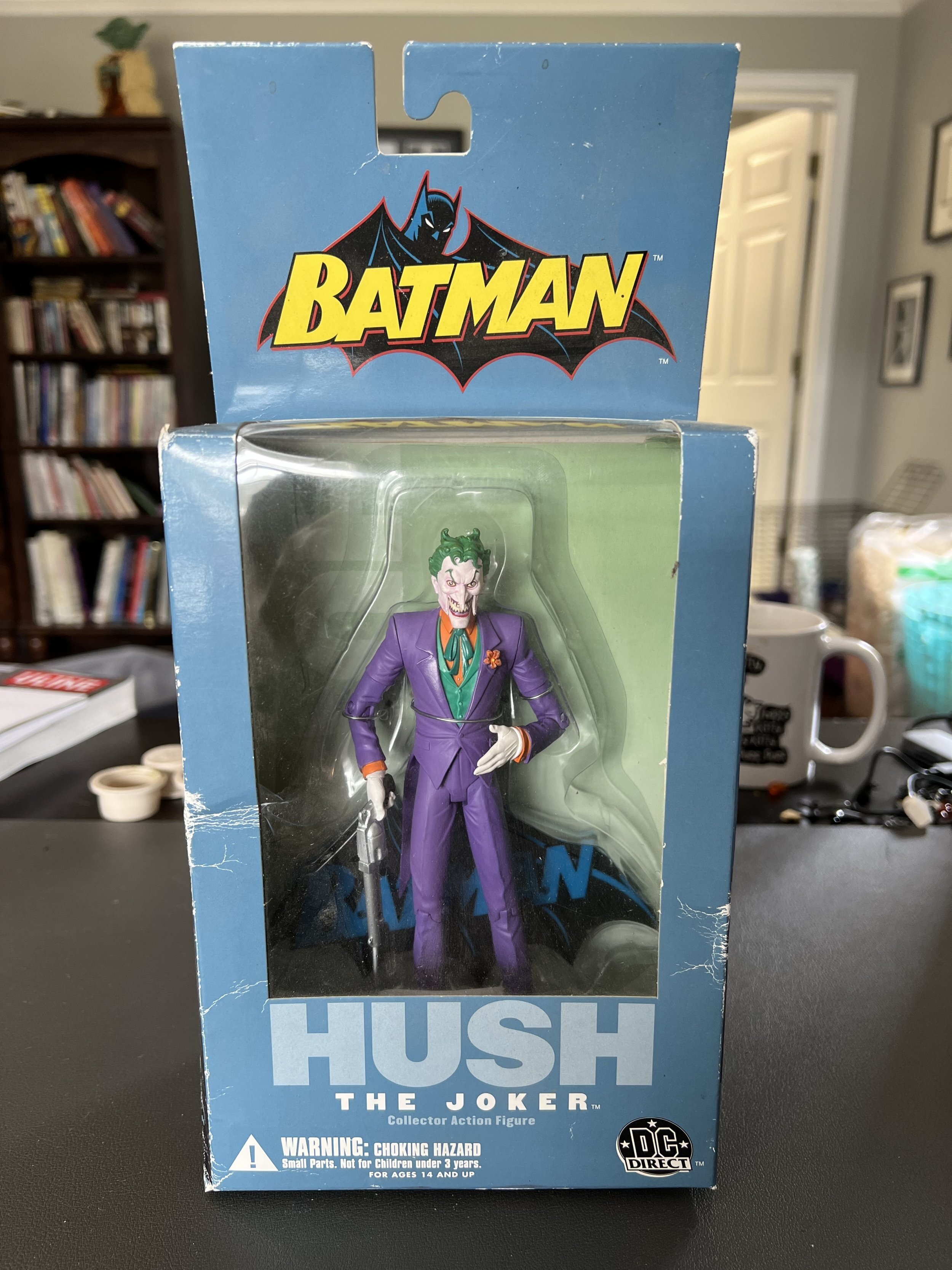 DC Direct Batman Hush Joker | Comic Collectibles - Figurines / HipComic