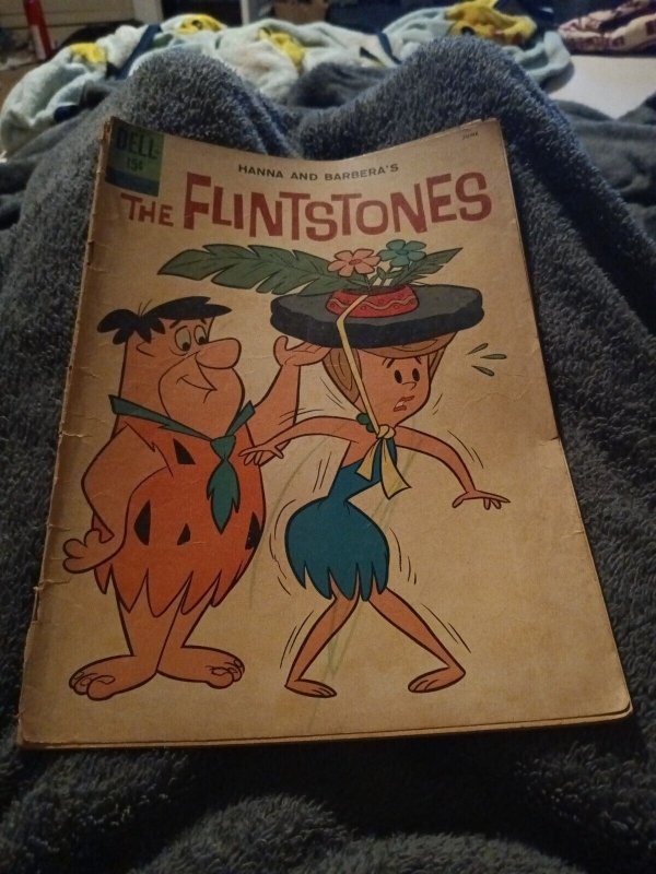 The FLINTSTONES (1961 Series)  (DELL) #5 Gold key Comics silver age cartoon book