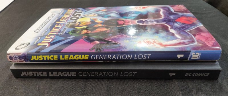 Justice League: Generation Lost Vol. 1 - HC 1st Printing. OOP (9/9.2) 2011