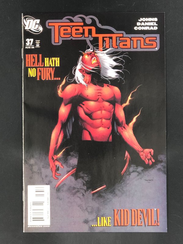 Teen Titans #37 (2006) 1st Cameo Appearance of Miss Martian, M'Gann M�...