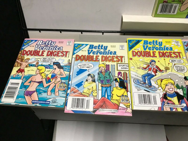 BETTY and VERONICA DOUBLE DIGEST MAGAZINE LOT of 7 Early-Mid 2000's FINE #18