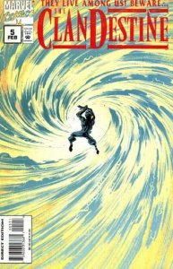 Clandestine (1994 series)  #5, Fine+ (Stock photo)