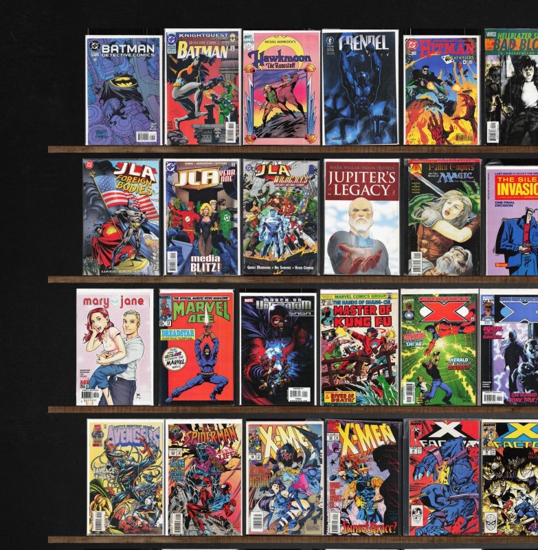 Huge Lot 140+ Comics with Ultimate Spider-Man, X-Men, The Avengers & More!