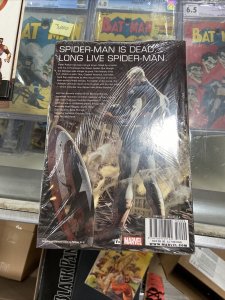 Ultimate Spider-Man - Death Of Spider-Man Fallout-GN, HC-Marvel sealed 