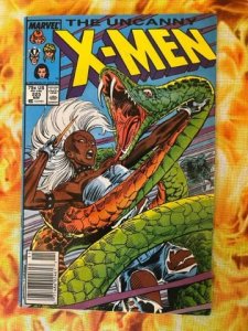 Uncanny X Men 223 - NM