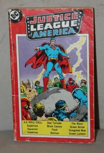 1977 JUSTICE LEAGUE OF AMERICA Tempo Paperback GD 2.0 DC Superman Batman