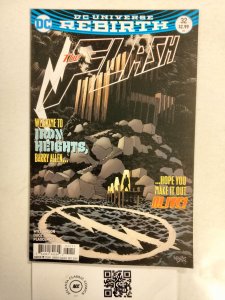 Flash #32 NM DC Comic Book Justice League Batman Superman Green Lantern 22 HH6