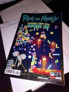 2017 Rick and Morty pocket like you stole it variant NM