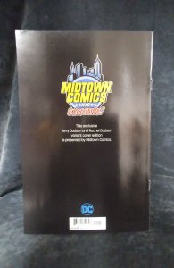 Batman #1 Midtown Comics Cover (2016)