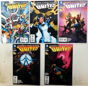 Justice League United Lot 5 #4, 5, 6, 7, 9 2014 DC 9.2 Supergirl Comics