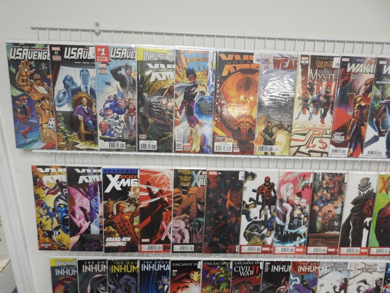 Huge Lot 150+ Comics W/ X-Men, Inhumans, Avengers, +More! Avg VF- Condition!
