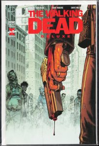 The Walking Dead Deluxe #4 Cover B (2020) The Walking Dead