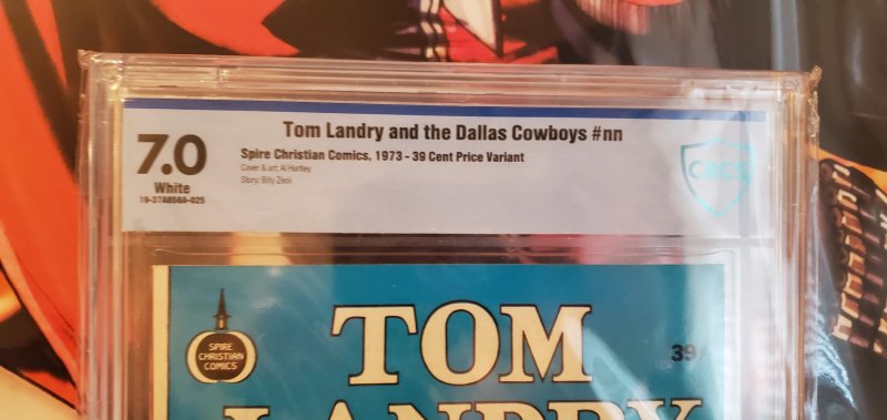 TOM LANDRY AND THE DALLAS COWBOYS - CBCS 7.0  - AL HARTLEY COVER & ART - 1973