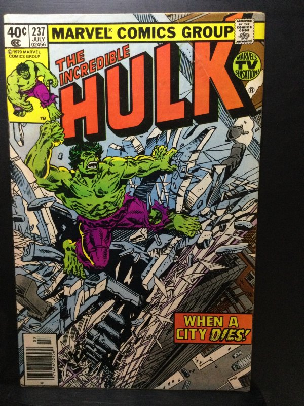 The Incredible Hulk #237 Newsstand Edition (1979)