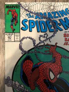 Marvel Amazing Spider-man 301 * NM *