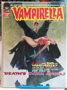 Vampirella comic book set of 8 in fine condition 