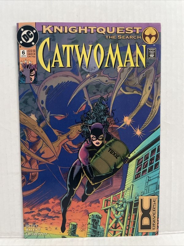 Catwoman #6 DC Universe Logo Variant 