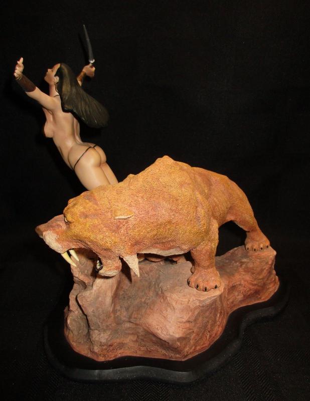 Frank Frazetta Sun Goddess Statue Limited Edition #243/2000