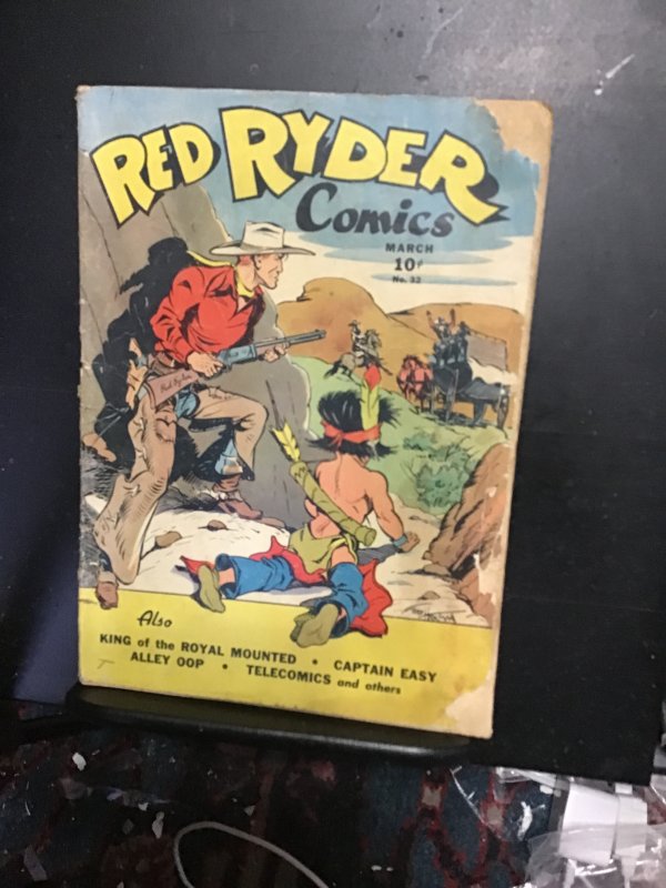 Red Ryder Comics #32 (1946) George Harman Art/cover! FR/GD Golden-Age western!