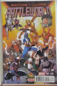 Secret Wars: Battleworld #1 (2015) Rare Second Printing!! Low Print Run!!