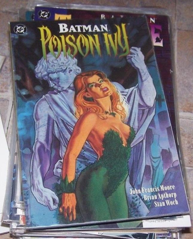 Batman: Poison Ivy #[nn] (May 1997, DC) presiege graphic novel