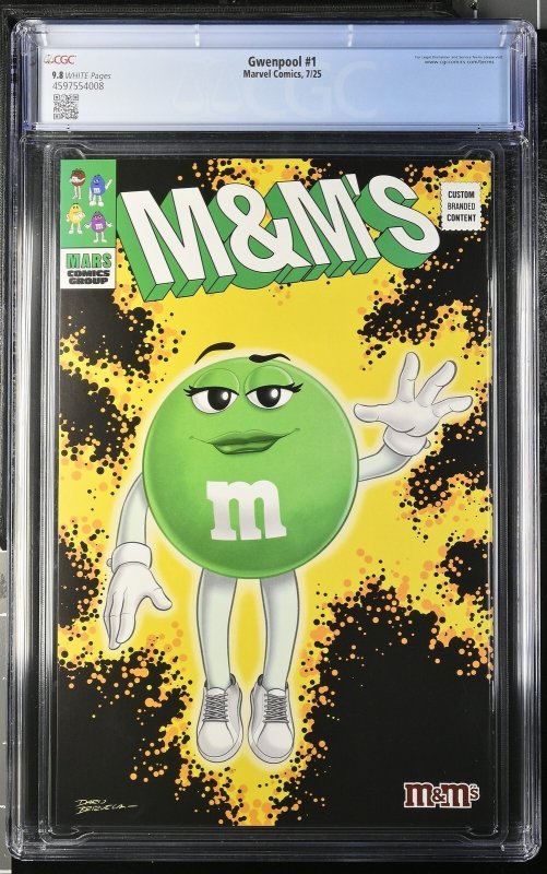 GWENPOOL #1 MARVEL COMICS 2025 CHAD HARDIN MAIN COVER CGC 9.8 NM