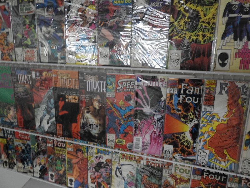 Huge Lot 120 Comics W/ Avengers, Fantastic Four, Blue Beetle+ Avg VF- Condition!